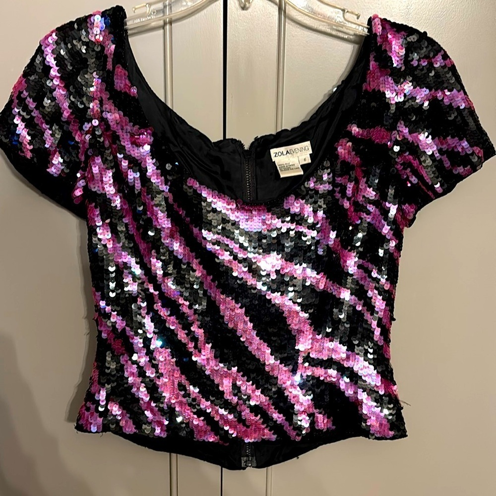 VINTAGE ZOLA EVENING 100% SILK PINK AND BLACK ZEBRA SEQUIN TOP SM. 80’s
